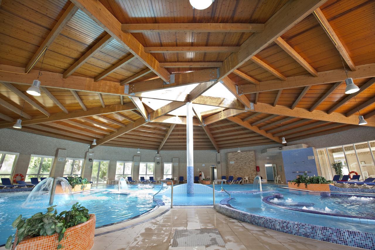 Termas De Cuntis - Hotel Castro Do Balneario Esterno foto